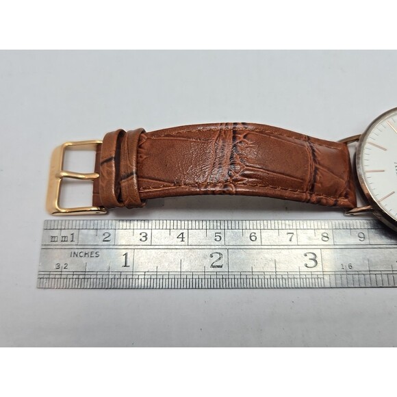 Daniel Wellington Classic 41mm Rose Gold Leather Quartz Watch New Battery Slim - Picture 10 of 13